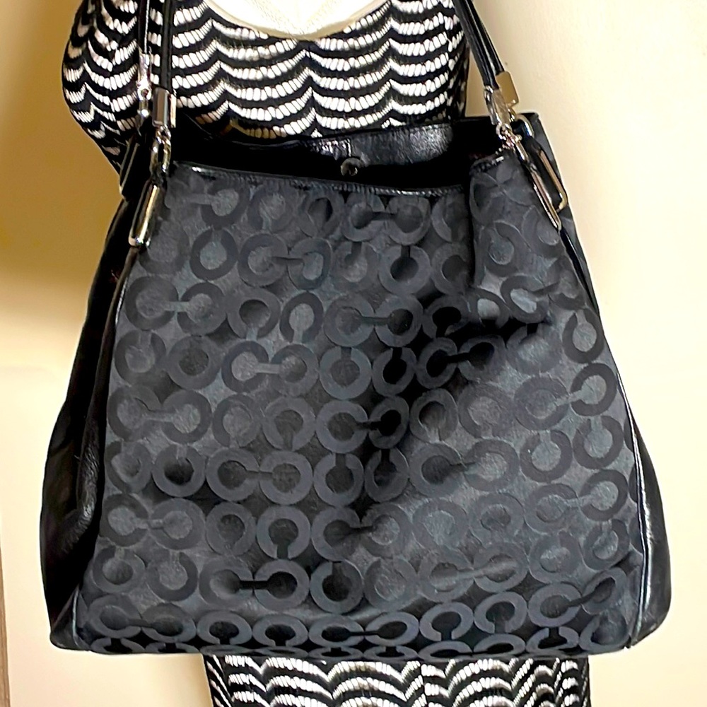 COACH F26448 MADISON OP ART SATEEN SMALL PHOEBE SHOULDER BAG